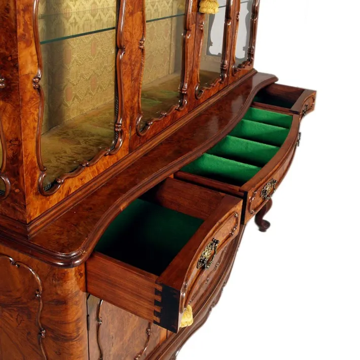 Pamono Vintage Venetian Rococo Glass Cabinet in Walnut Burl, 1930s Best
