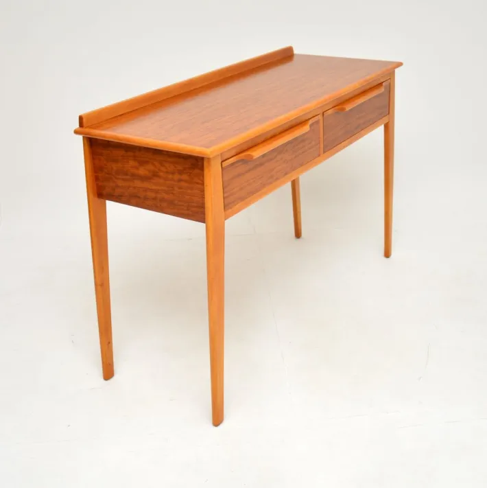 Pamono Vintage Walnut Console Table attributed to Finewood, 1960s Discount