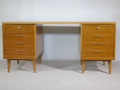 Pamono Vintage Walnut Desk, 1960s Outlet