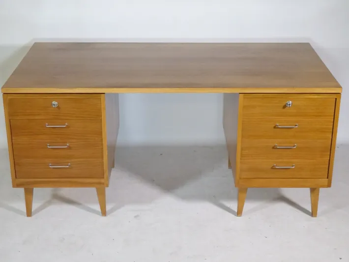Pamono Vintage Walnut Desk, 1960s Outlet