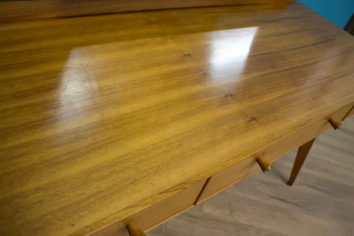 Pamono Vintage Walnut Dressing Table by Alfred Cox for Heals, 1960s Clearance