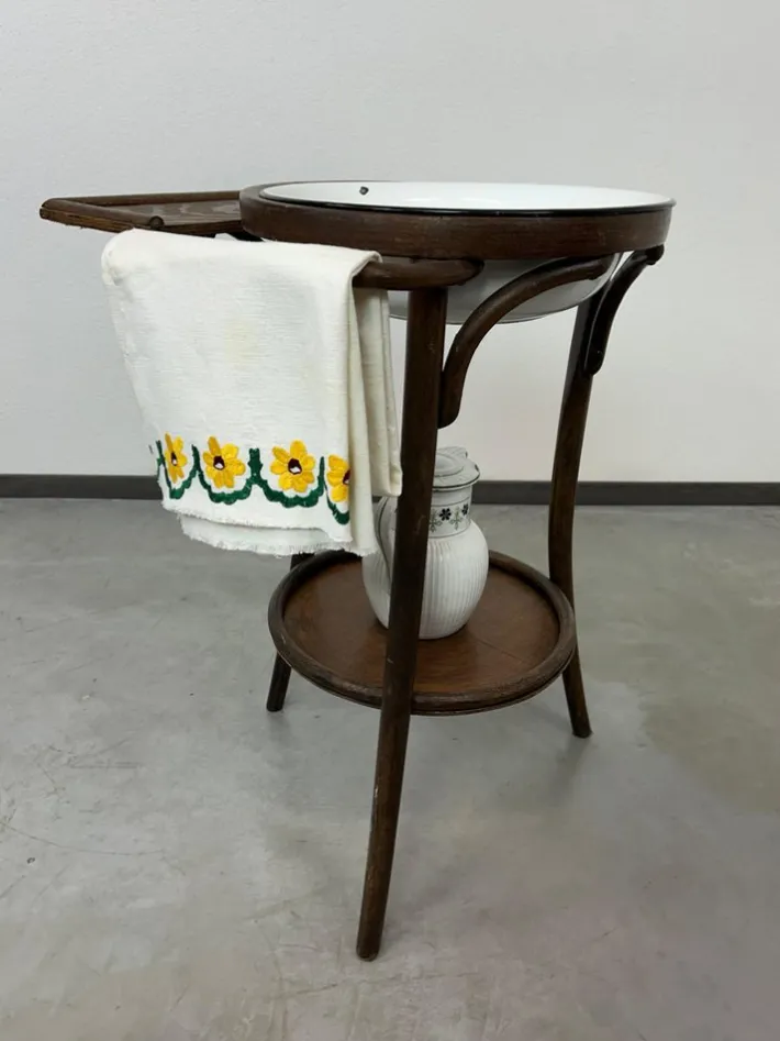 Pamono Vintage Washstand from Thonet, 1920s Hot