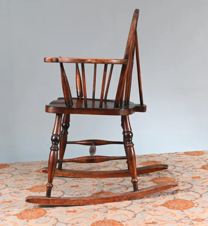 Pamono Vintage Windsor Rocking Chair, 1930 New