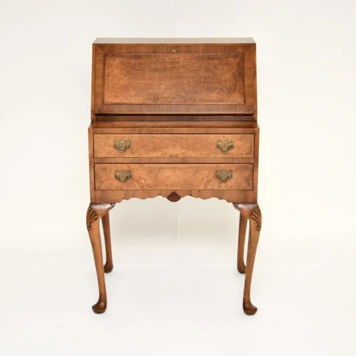 Pamono Vintage Writing Desk in Burr Walnut, 1920s Online
