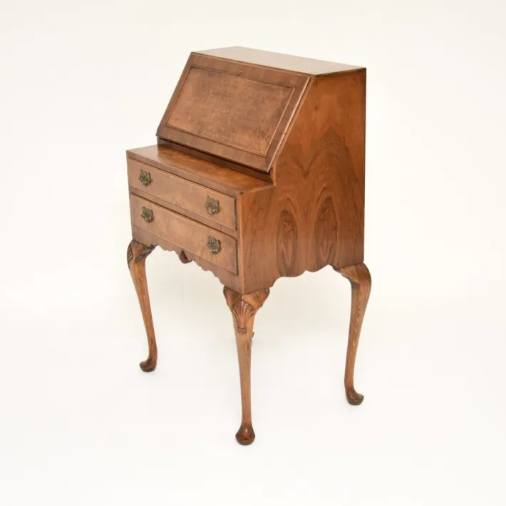 Pamono Vintage Writing Desk in Burr Walnut, 1920s Online