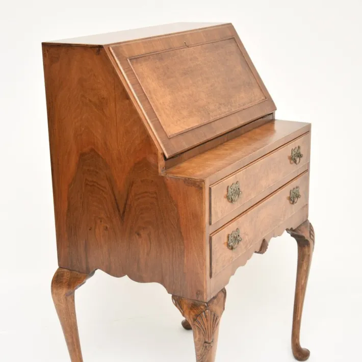 Pamono Vintage Writing Desk in Burr Walnut, 1920s Online