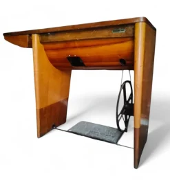 Pamono Visetta Table with Typewriter by Gio Ponti, 1949