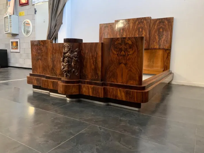 Pamono Walnut Bed and Nightstands with Cherub Carvings by Ducrot, 1920s, Set of 3