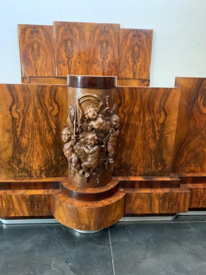 Pamono Walnut Bed and Nightstands with Cherub Carvings by Ducrot, 1920s, Set of 3