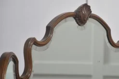 Pamono Walnut Dressing Table, 1890s Outlet