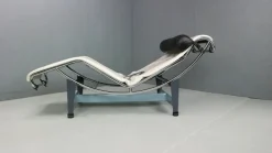 Pamono White Leather LC4 Chaise Longue by Le Corbusier for Cassina, 1960s Online