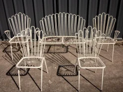 Pamono White Painted Wrought Iron and Metal Bistro Chairs and Sofa in the style of Mathieu Matégot, France, 1950s, Set of 5 Hot