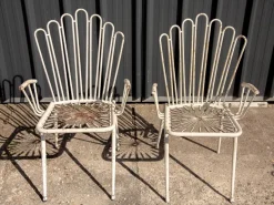 Pamono White Painted Wrought Iron and Metal Bistro Chairs and Sofa in the style of Mathieu Matégot, France, 1950s, Set of 5 Hot