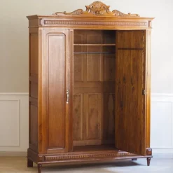 Pamono Wilhelminian 3-Door Wardrobe in Oak with Mirror, 1890s Sale
