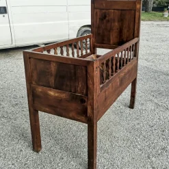 Pamono Wooden Bed Cradle, Italy Outlet