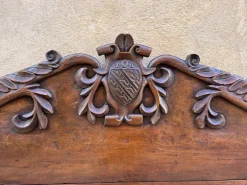 Pamono Wooden Bed with Scorpioni Family Coat of Arms, 17th Century