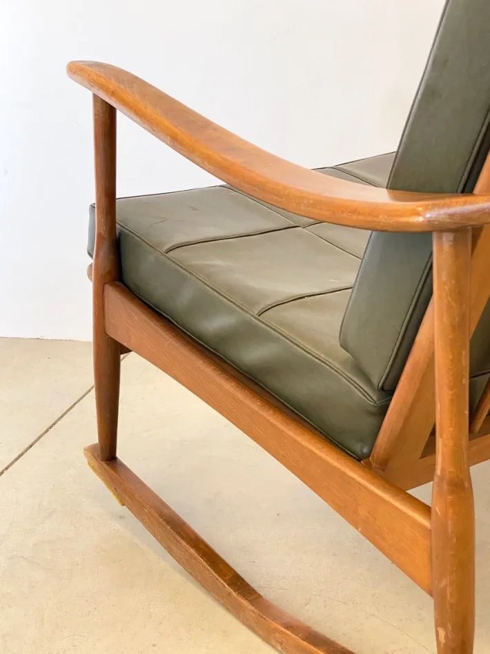 Pamono Wooden Rocking Chair, 1960s Clearance