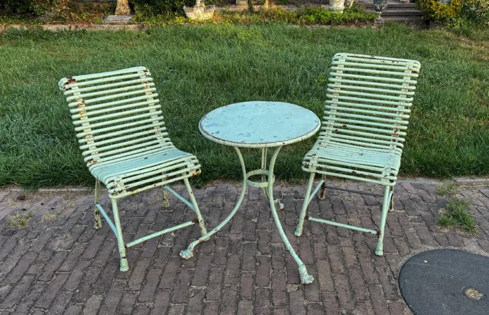 Pamono Wrought Iron Garden Table and Chairs from Arras, 1890s, Set of 3 Sale